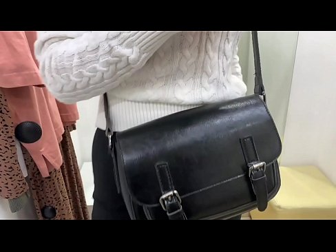 ❤️ Masturbación pública da nova cadela FeralBerry cun consolador no probatorio ❤️ Vídeo anal na pornografía gl.full-porner.ru