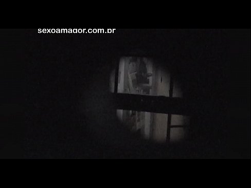 ❤️ Blondie é gravada en segredo por un voyeur do barrio escondido detrás de ladrillos ocos ❤️ Vídeo anal na pornografía gl.full-porner.ru